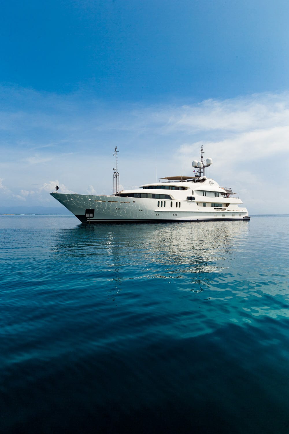 new-limited-editions-amels-180-motor-yacht-kamalaya-by-amels-yacht
